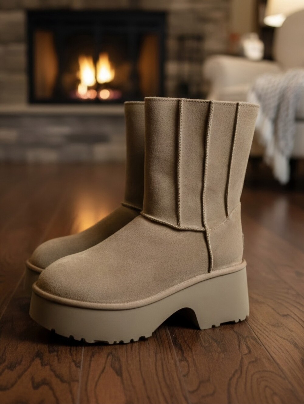 UGG Classic Twin Seam New Heights Boot Chestnut Suede Platform Womens Size 10